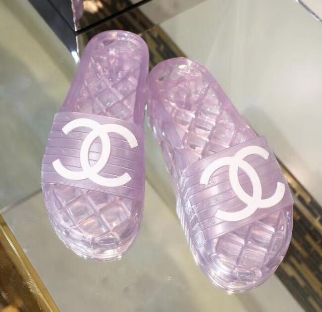 2019 NEW Chanel shoes 051927